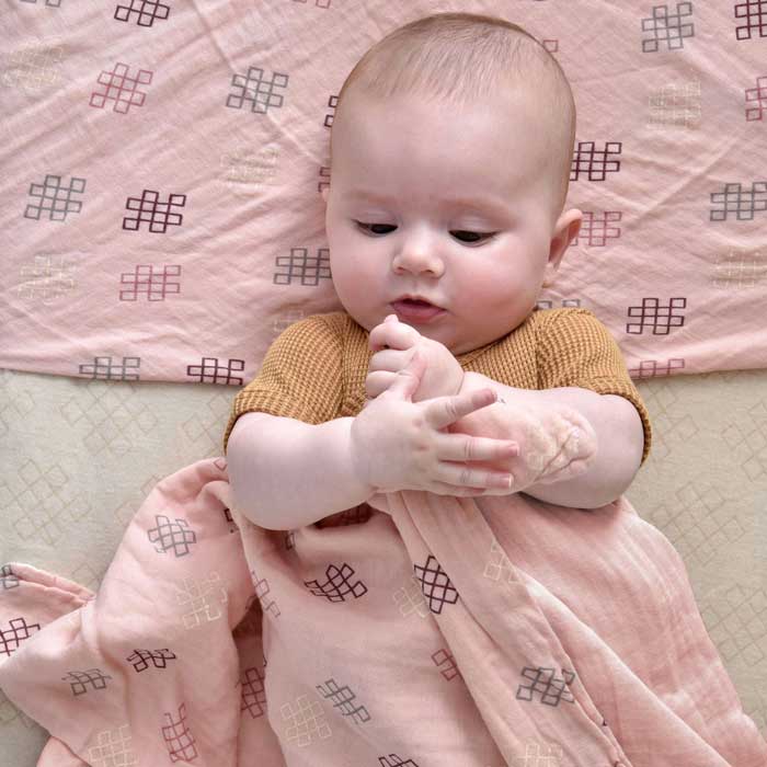 Bebek Giyiminde Kullanılabilecek Kumaş Tavsiyeleri 1 – muslin bezi